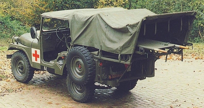 NEKAF jeep gewondentransporter
