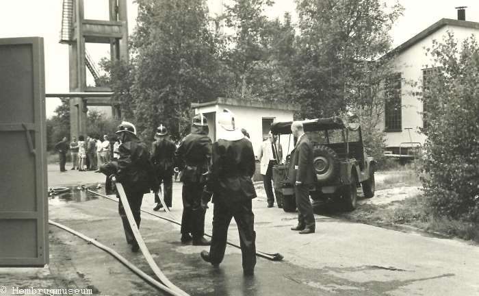 Oefening bedrijfsbrandweer munitiefabriek Ossendrecht 1971