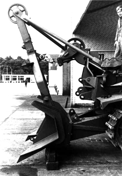 Centurion bergingstank met A-frame omhoog