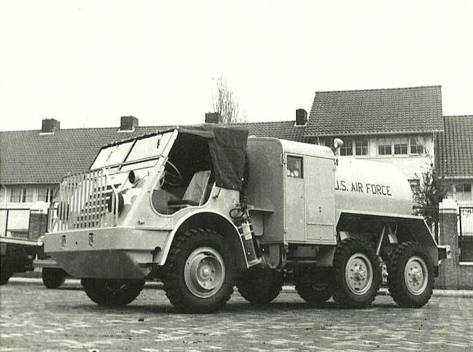 DAF YF 318 artillerietrekker profiel