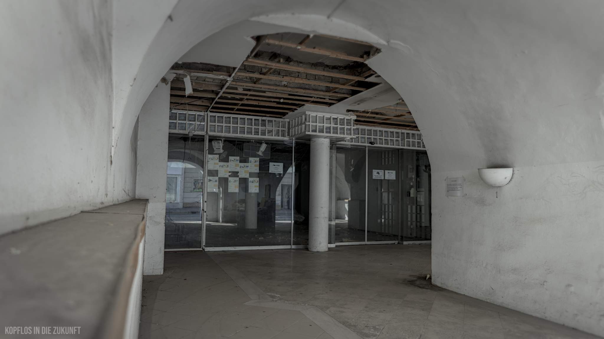 06_Kopflos in die Zukunft.jpg