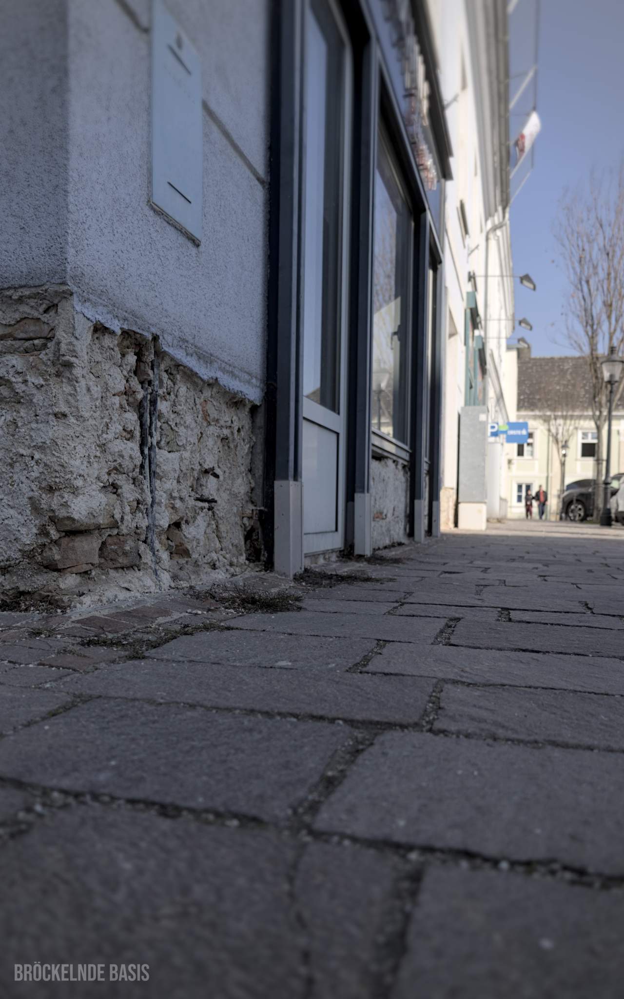08_Bröckelnde Basis.jpg