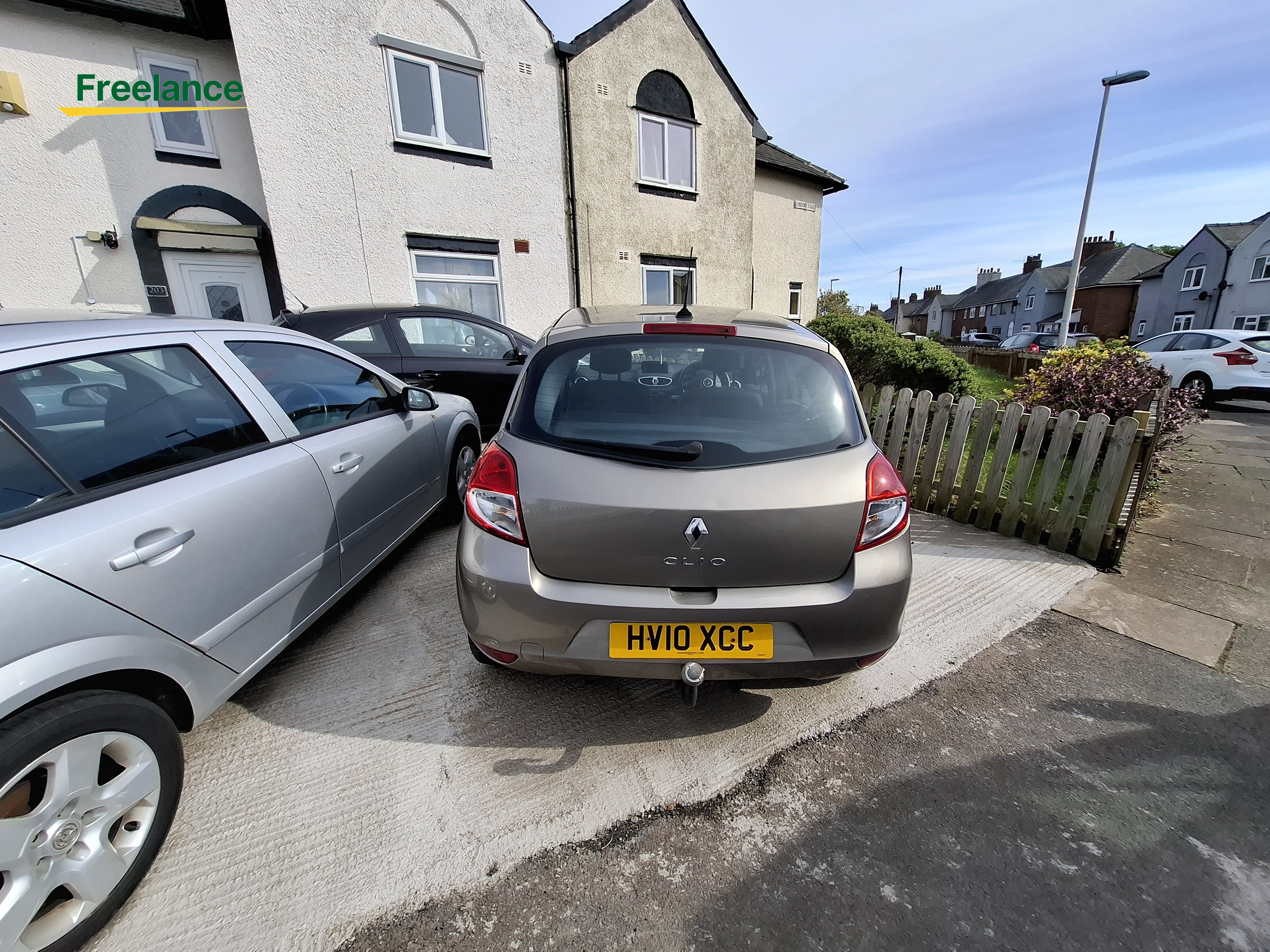 2010 Renault Clio image 3