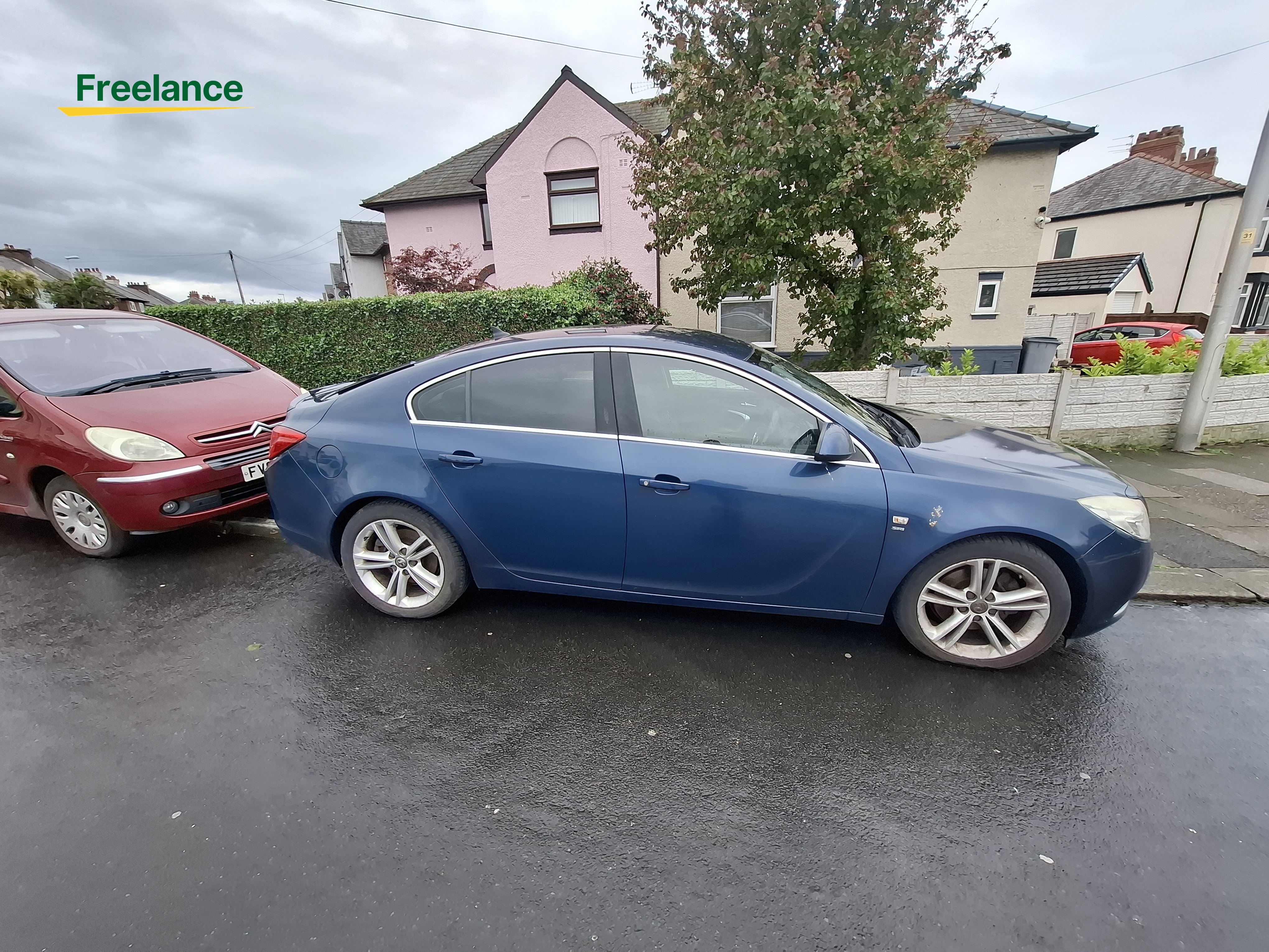 2011 Automatic Vauxhall Insignia image 2