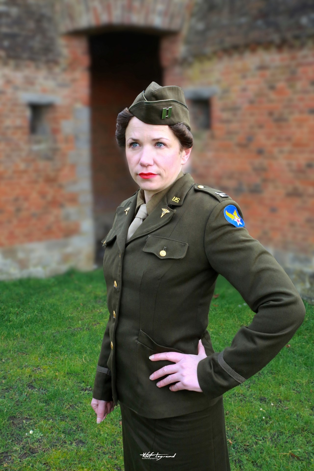 ★ 𝘌𝘮𝘮𝘢𝘯𝘶𝘦𝘭𝘭𝘦 ★