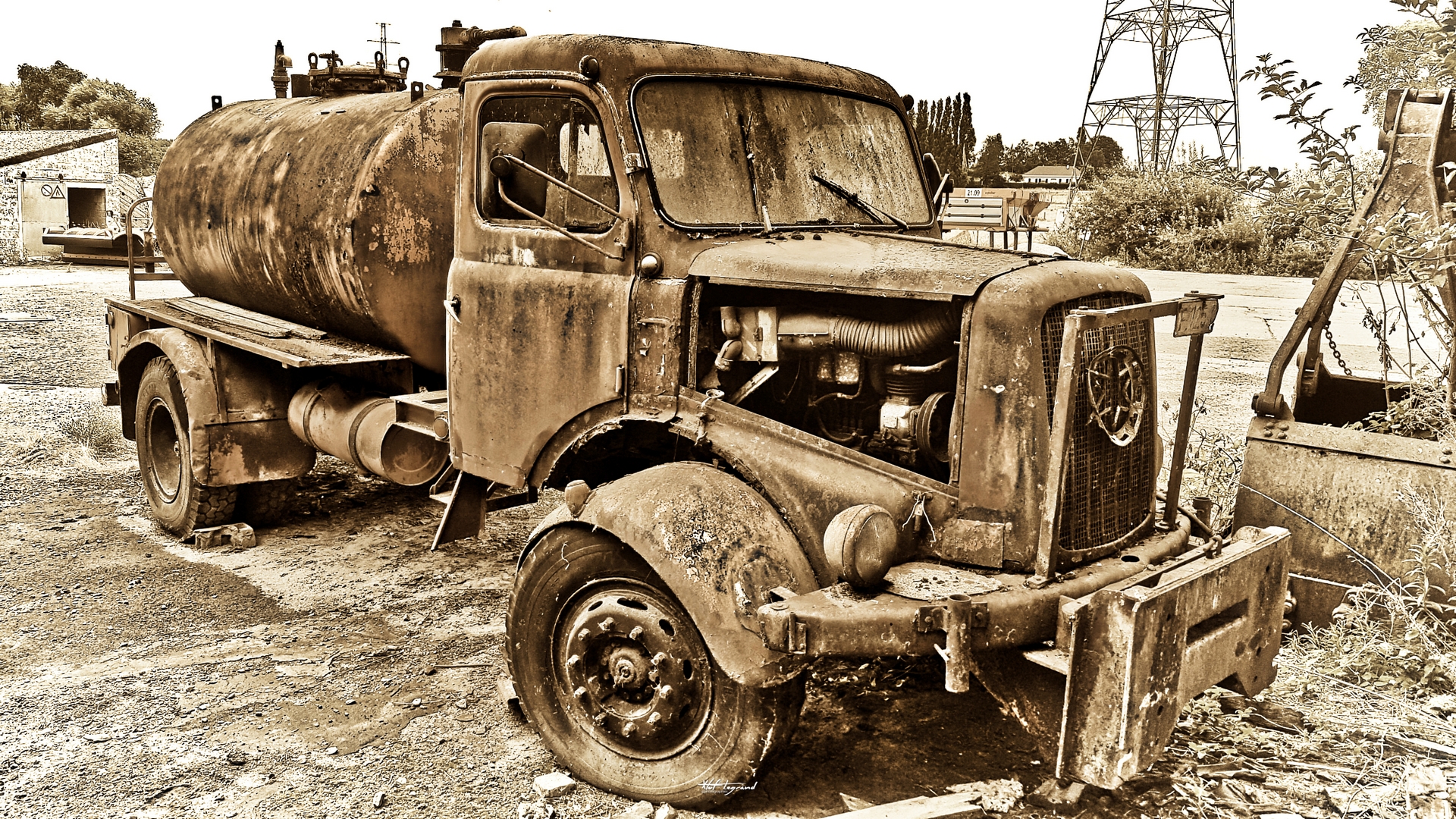 Epandeur asphalte, a-priori sur châssis Henschel HS 120 AK
#191205 - Hainaut - 22/07/2022 vintage