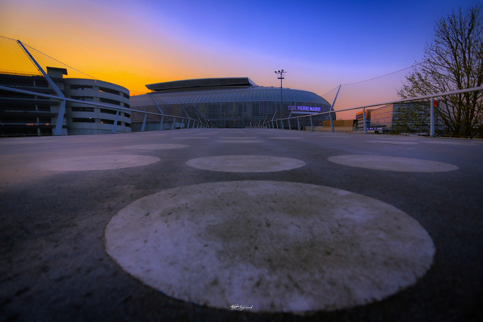 Passerelle vers le Grand Stade | Xtof-Photographie
