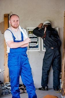 Electricians In Glendale Arizona