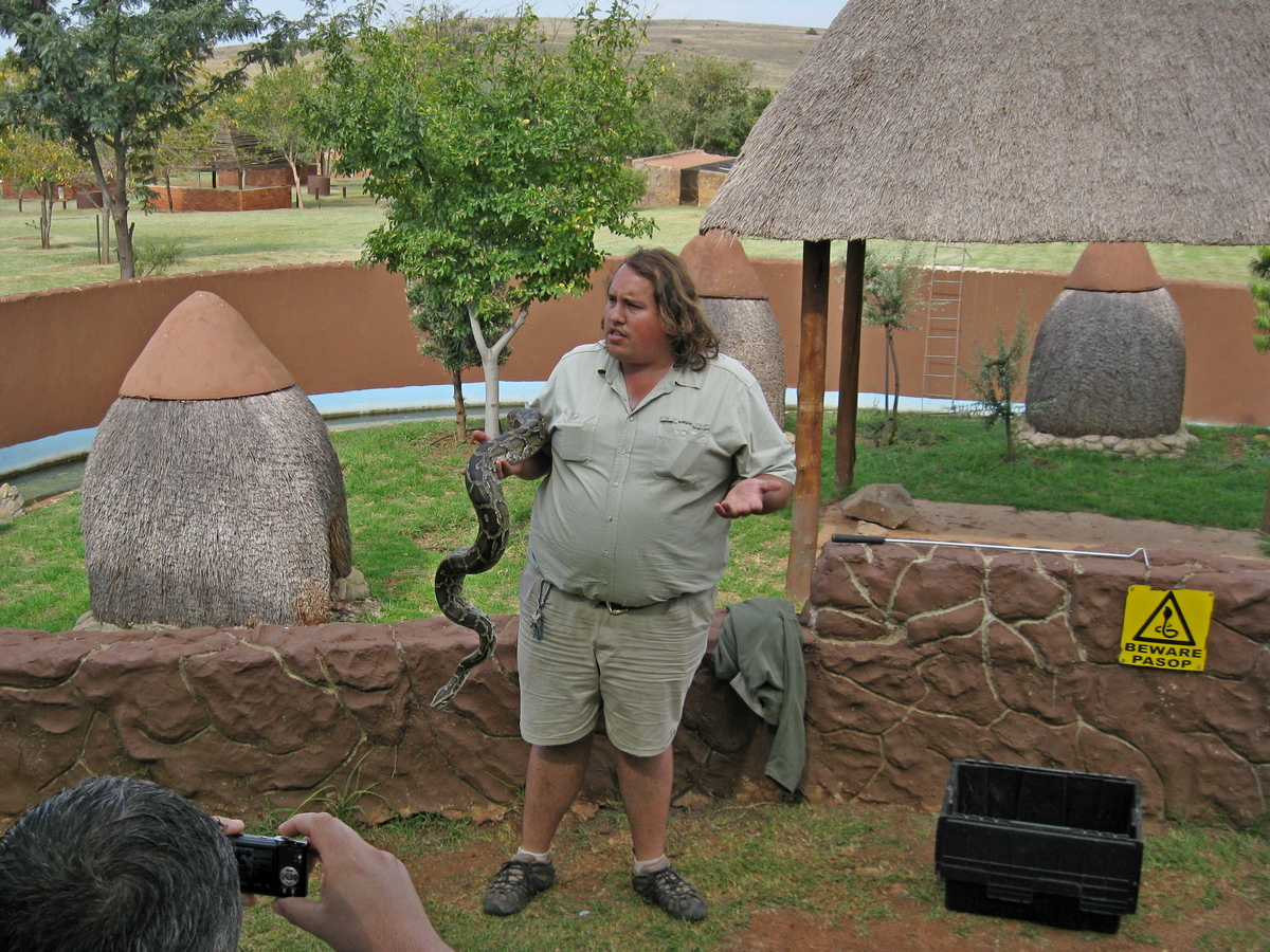 Slangendemonstratie in Rhino and Lion Nature Reserve
