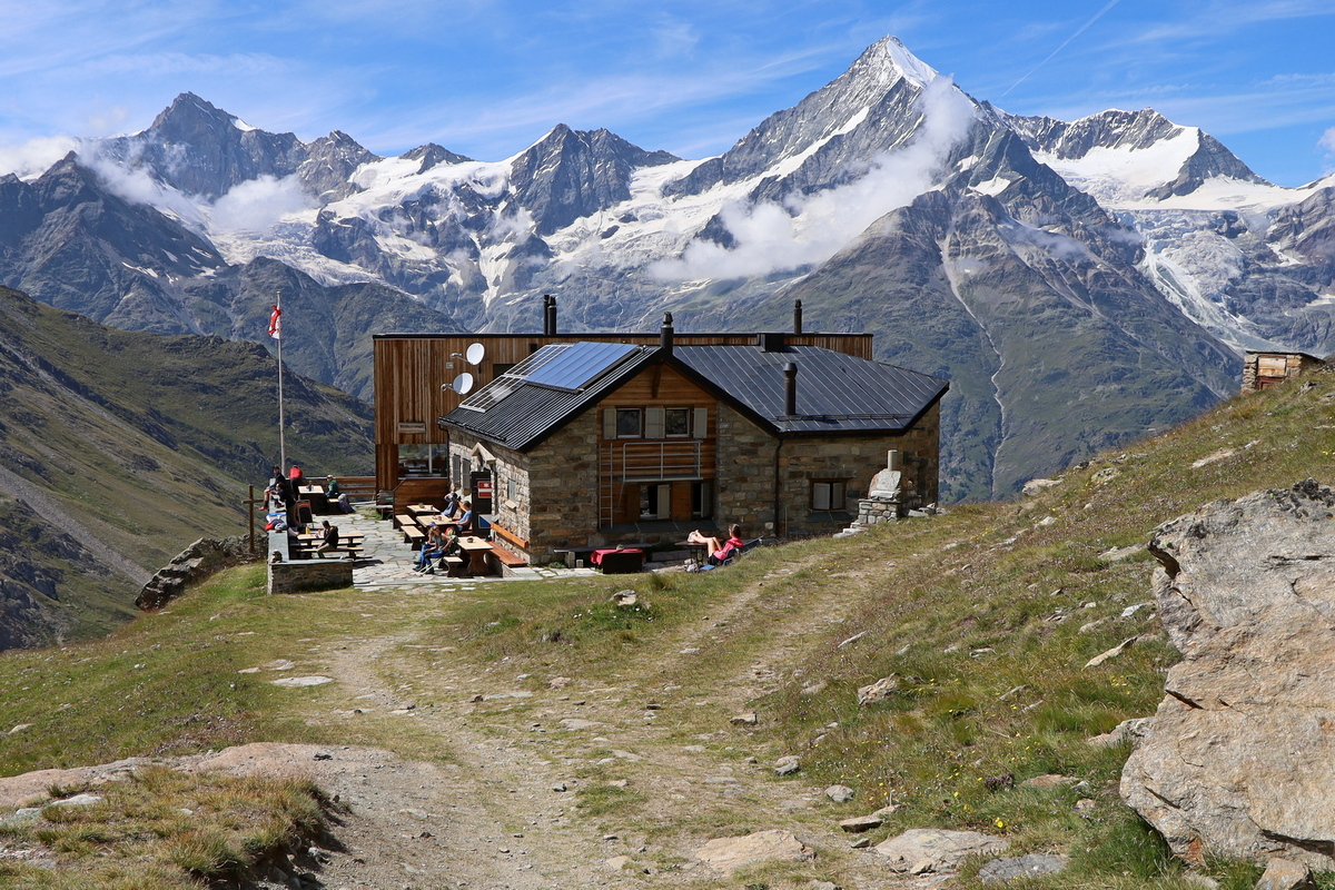 Täschhütte met de Weisshorn op de achtergrond. verslag zomervakantie 2021 gereed