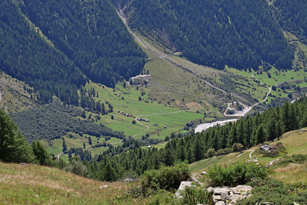 Uitzicht omlaag in het Lötschental