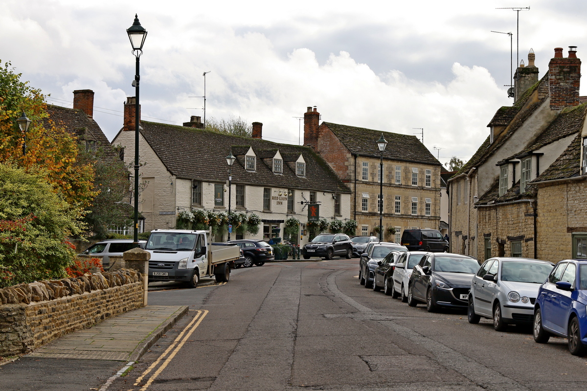 The Red Lion, Cricklade