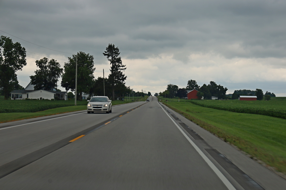 Op de lange wegen in het uitgestrekte Indiana