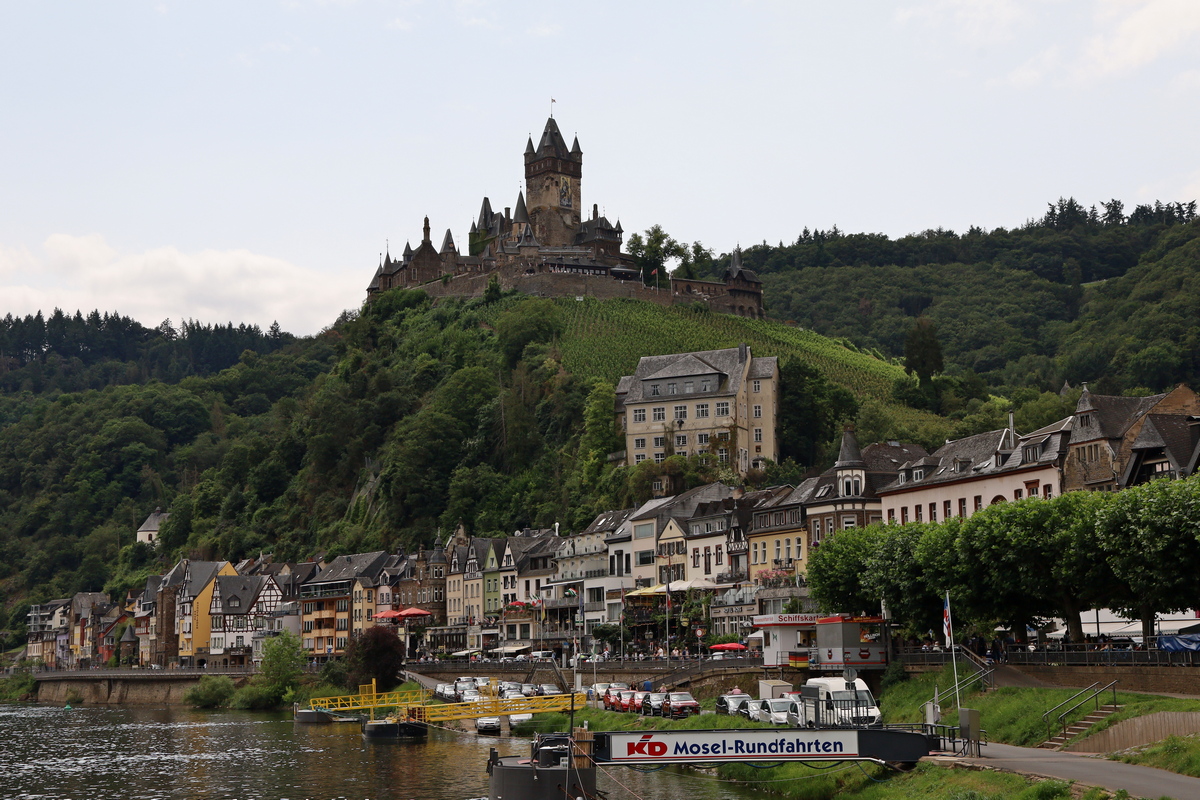 Cochem. Klik op de foto voor het verslag van deze dag