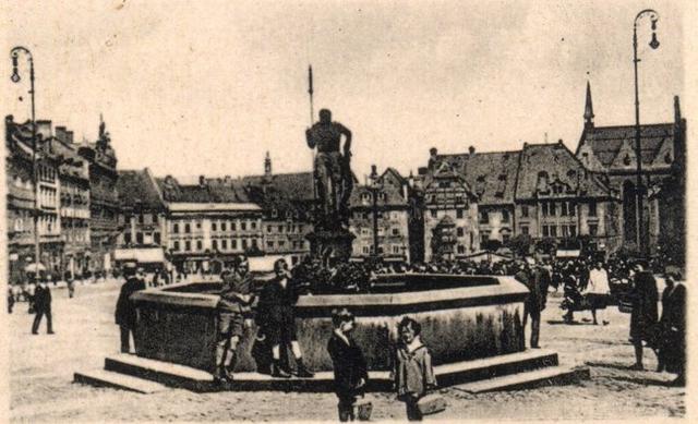 640x480/MarktBrunnenEger_web.jpg