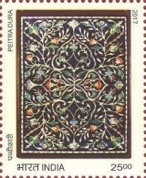 Happe New Year - Splendors of India - Stamp Size: 32 x 39mm — 25.00R