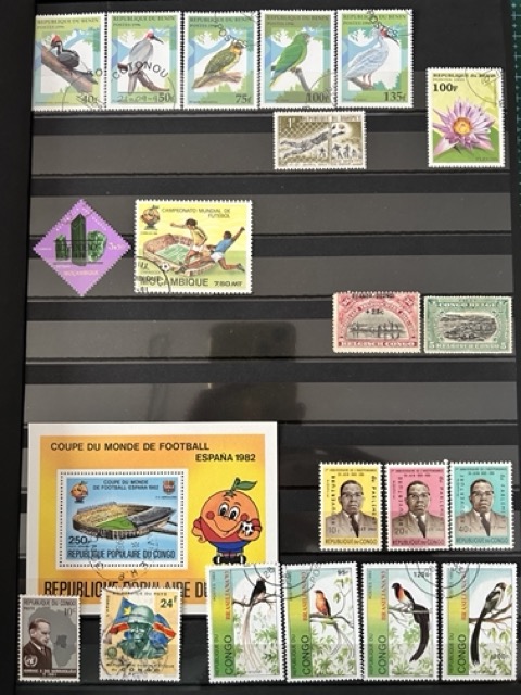 Old used stamps from Africa. Mix of MNH and used.(around 500 stamps)