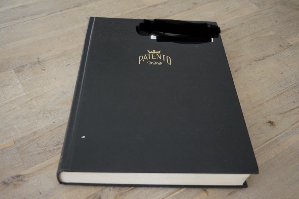 Stockbook with stamp collection Australia.