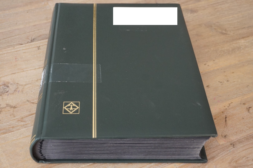 Thick stockbook with stamp collection Spain. Old classic high CV.