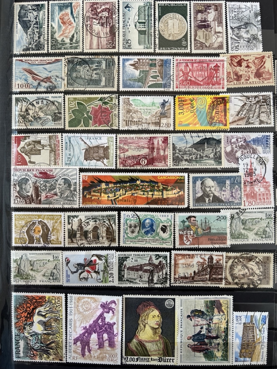 Collection of old and modern used/MNH stamps from France