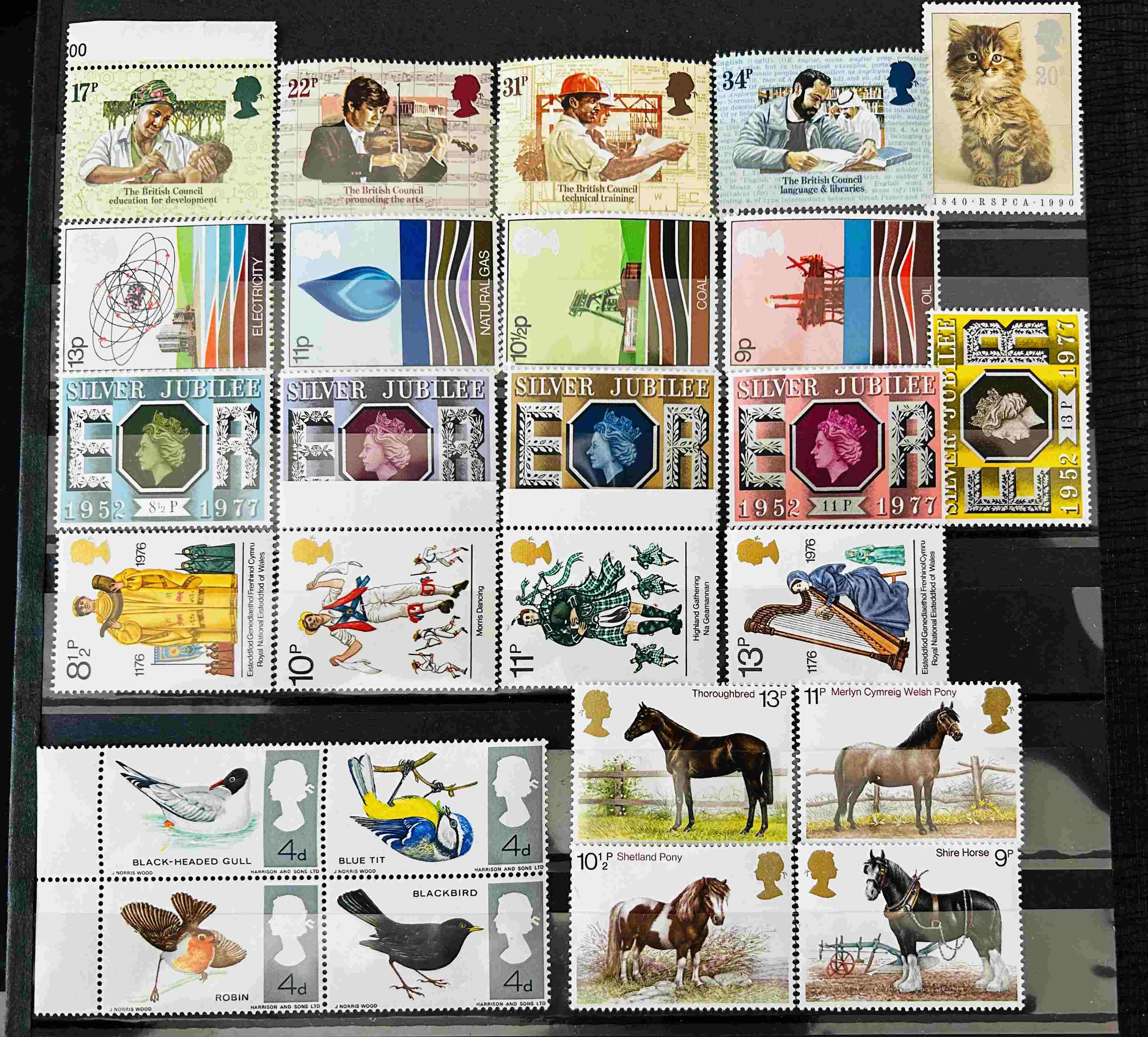 11 sets of Stamps from Great Britain (MNH) (46 stamps)
