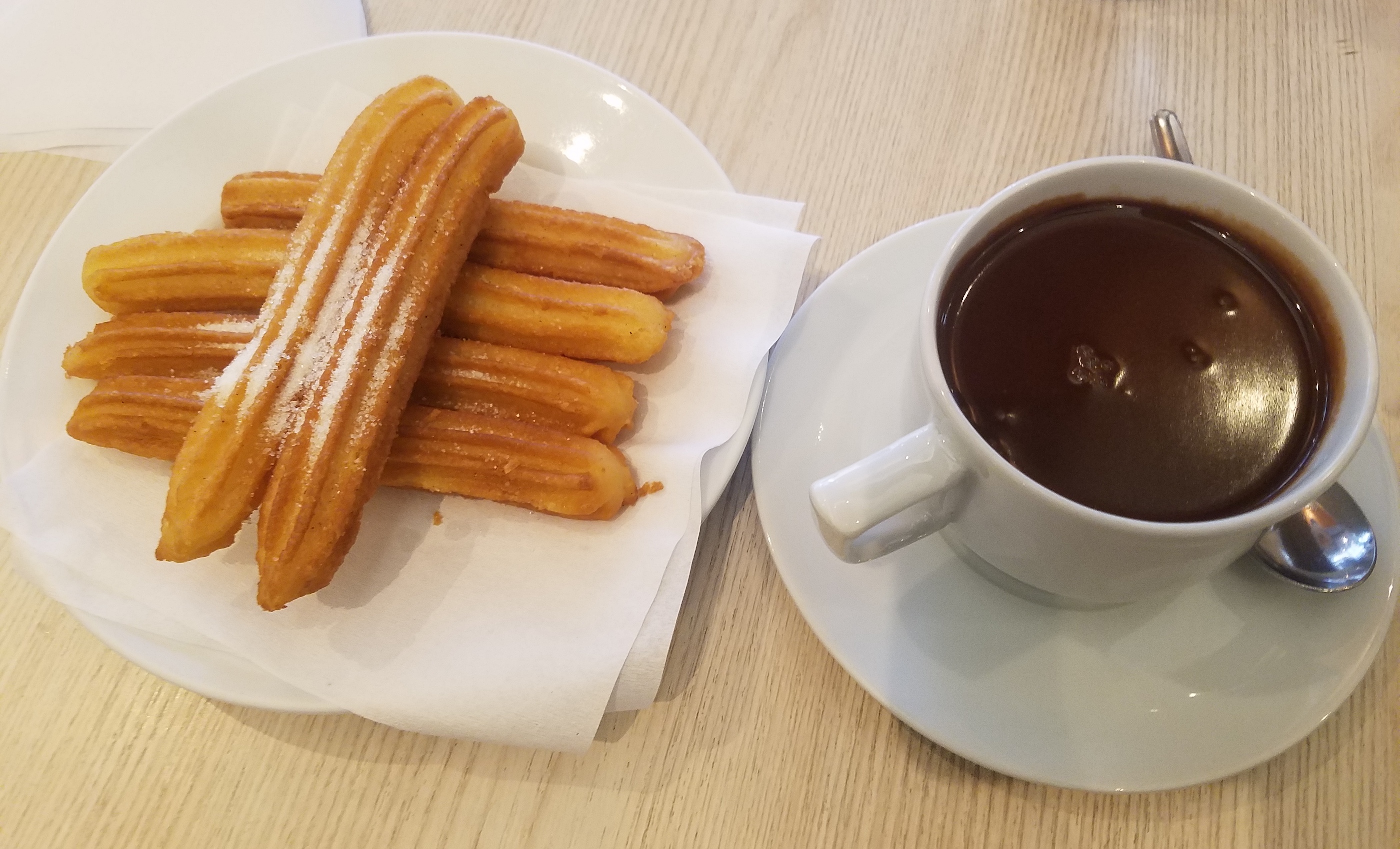 Lima Churros con Chocolate