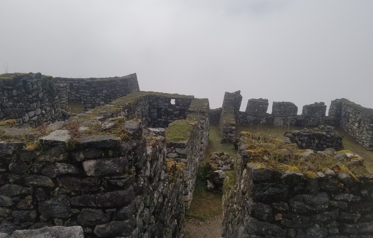 Las Ruinas Sayaqmarka