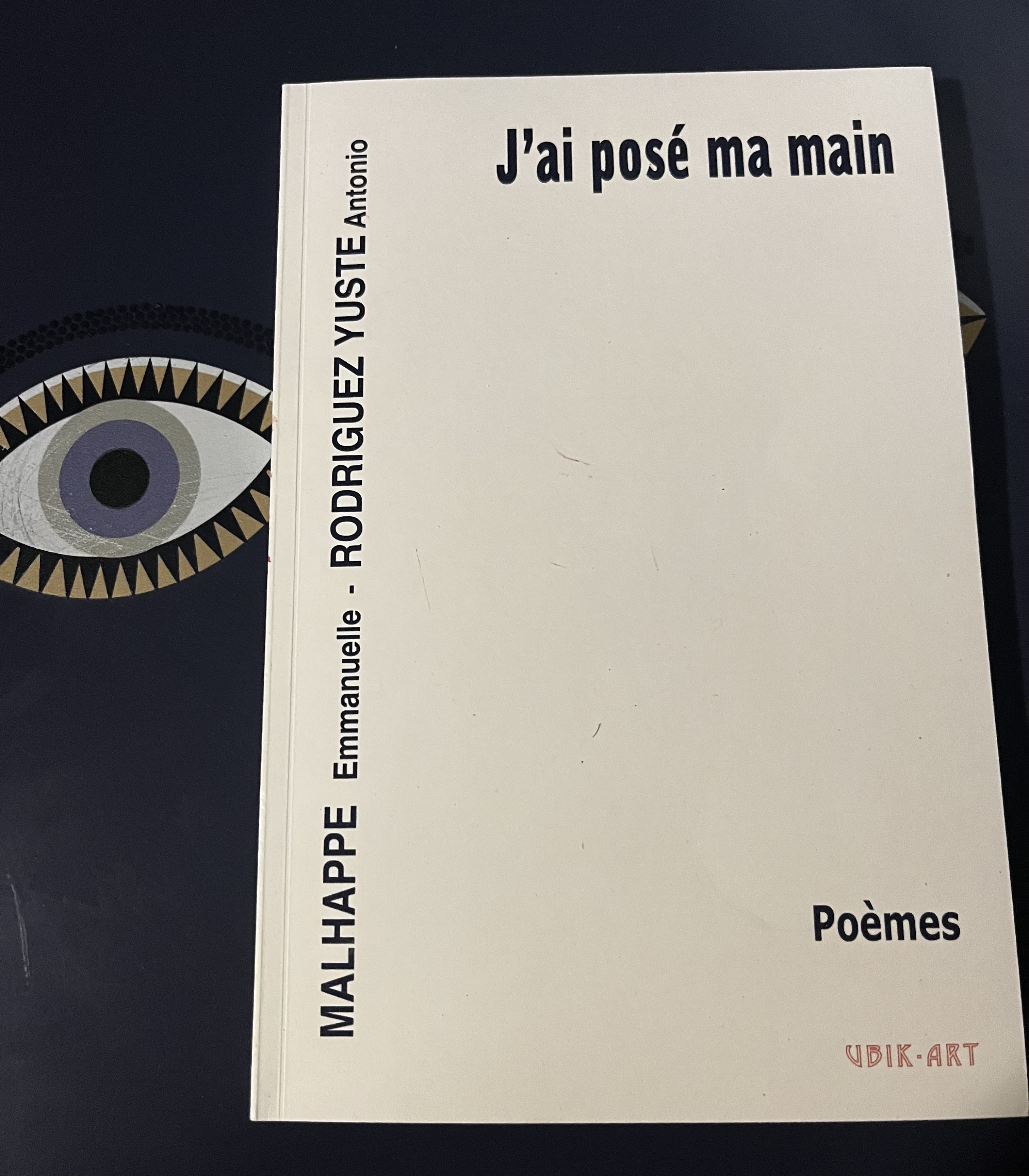 J’ai posé ma main