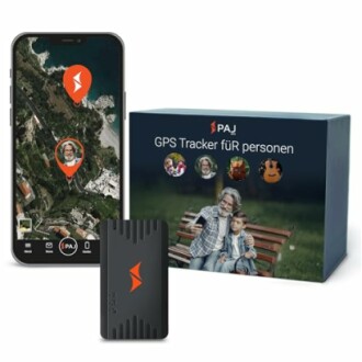 Smartphone zeigt GPS-Tracker-App neben Box und Tracker-Gerät.
