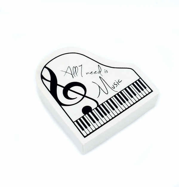 Gomma bianca a forma di pianoforte