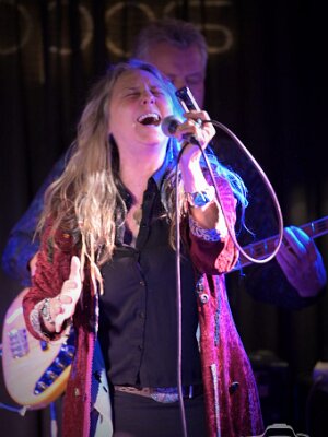 20250329-211719-DSC_3803_v2