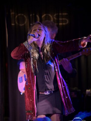 20250329-212303-DSC_3811_v2